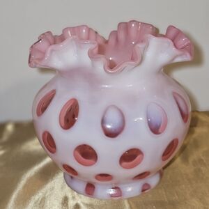 Beautiful Vtg 5” Fenton Pink Cranberry Coin Dot Vase With Ruffles Top Opalescent